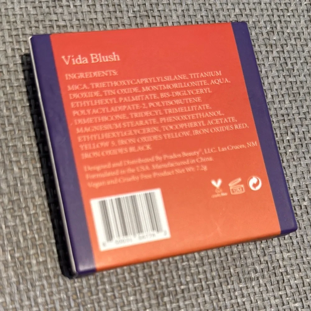 Makeup Sagrado Prados powder Blush pink vida shade - cruelty free